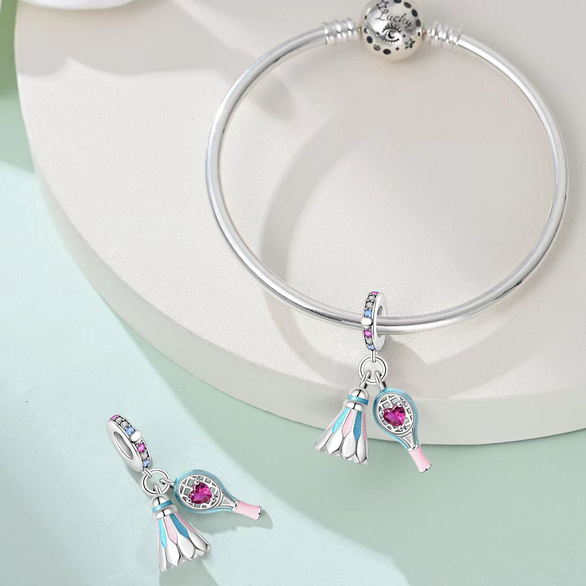 Tollaslabda Charm