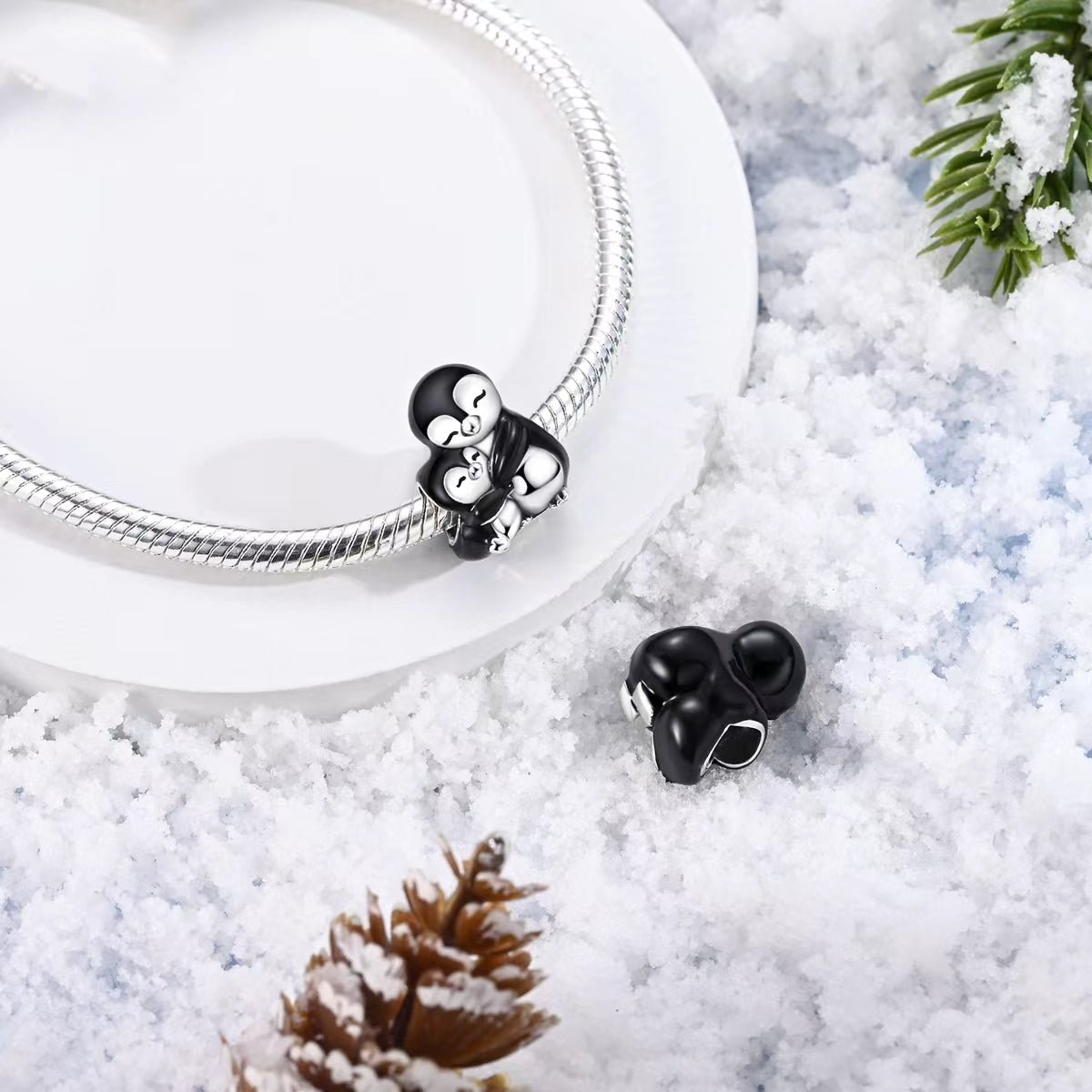 Pingvin Család Charm