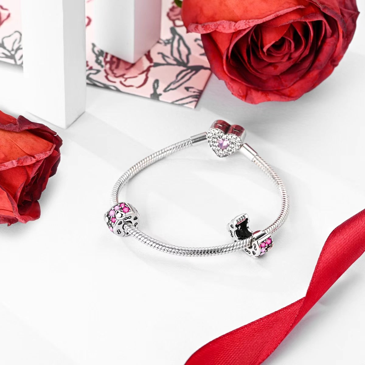 "Pink Hearts" Clip Charm Charming
